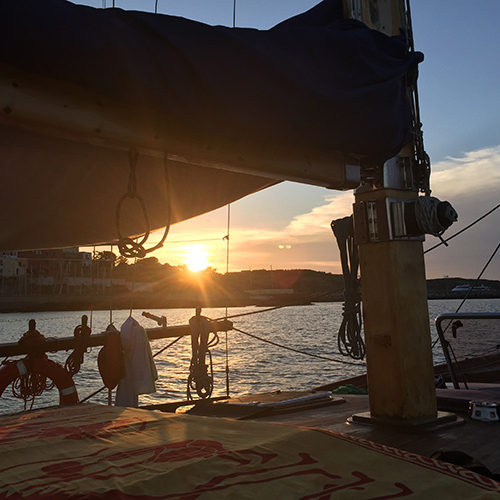 Tramonto dal ponte del caicco, sotto il tendalino